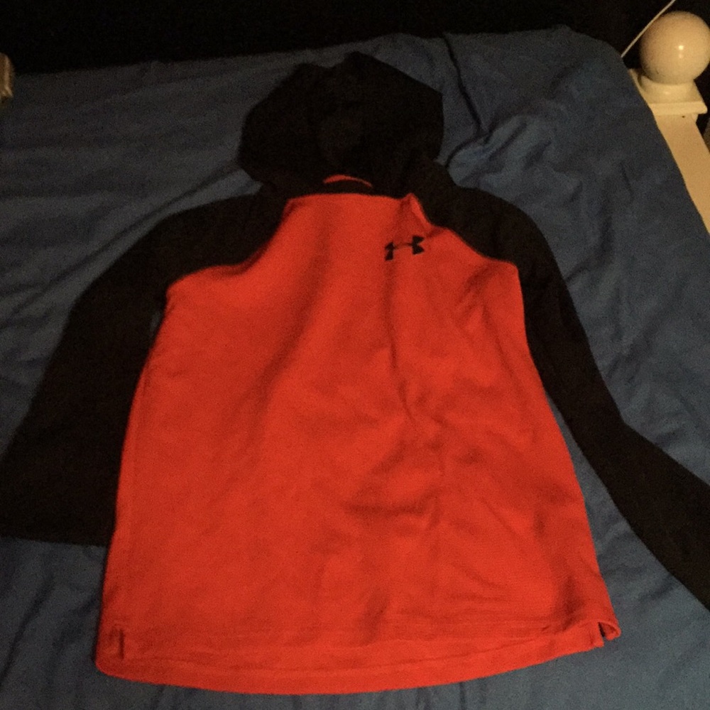 Under Armour Long Sleeve with Hood